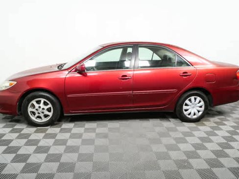 Used 2005 Toyota Camry LE FWD image 25