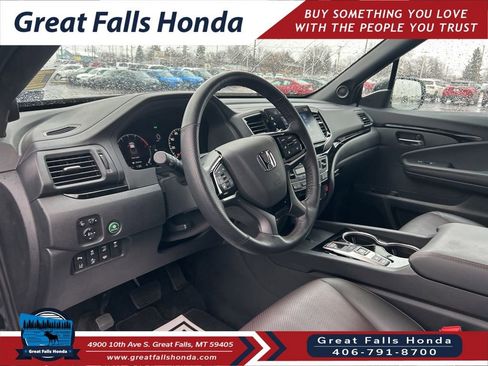 Certified 2025 Honda Ridgeline Black Edition image 12