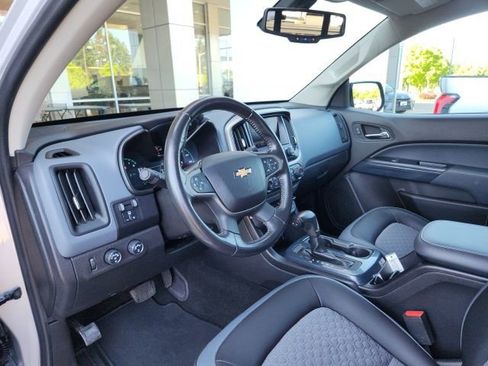 Used 2017 Chevrolet Colorado Z71 AWD/4WD image 10