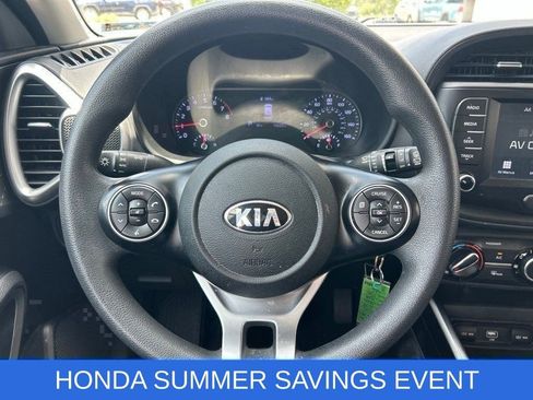 Used 2020 Kia Soul LX FWD image 16
