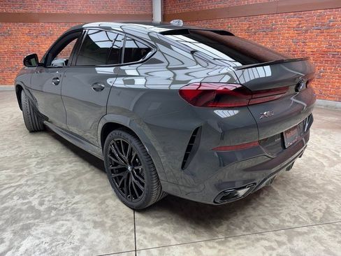New 2026 BMW X6 xDrive40i w/ Executive Package image 3