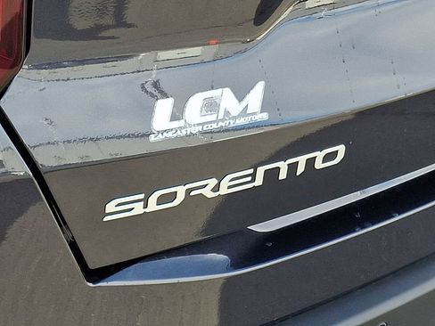 New 2026 Kia Sorento S image 19