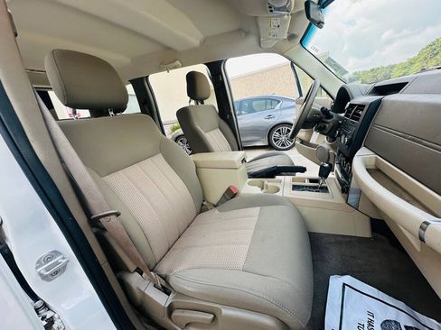 Used 2011 Jeep Liberty Sport RWD image 24