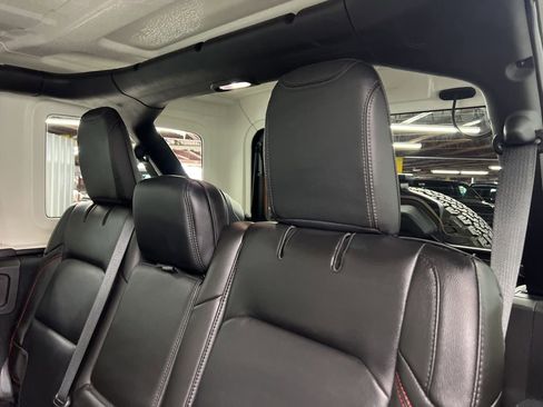 Used 2022 Jeep Wrangler Unlimited Rubicon w/ Steel Bumper Group image 14