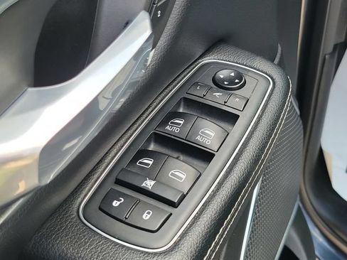 Used 2020 RAM 1500 Laramie w/ Sport Appearance Package AWD/4WD image 19