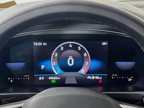 Certified 2022 Volkswagen Tiguan SE R-Line AWD/4WD image 12
