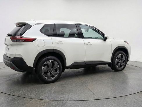 Used 2025 Nissan Rogue SV image 9