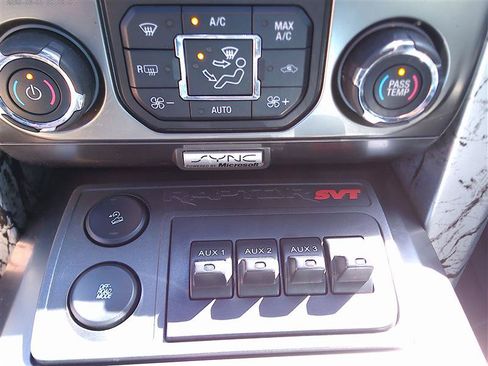 Used 2013 Ford F150 Raptor w/ Luxury Equipment Group AWD/4WD image 17