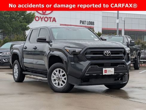 Certified 2025 Toyota Tacoma SR AWD/4WD image 2