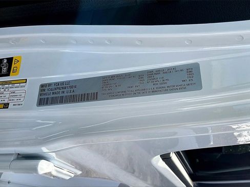 Used 2022 Jeep Wrangler Unlimited Sahara w/ Cold Weather Group image 35