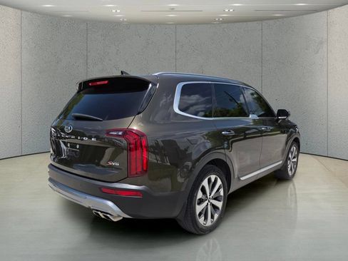 Used 2020 Kia Telluride S w/ S 8 Passenger Seating Package FWD image 4