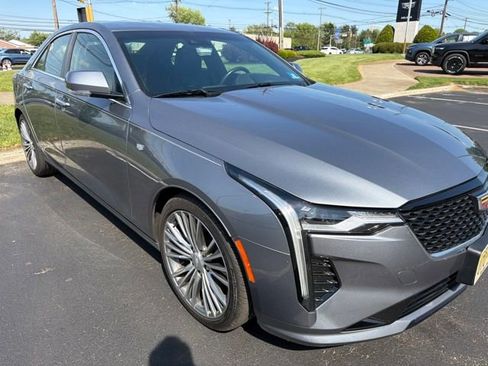 Used 2020 Cadillac CT4 Premium Luxury RWD image 2
