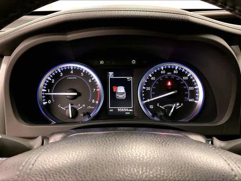 Used 2018 Toyota Highlander XLE AWD/4WD image 29