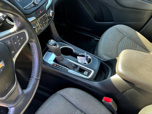 Used 2020 Chevrolet Equinox LT image 15