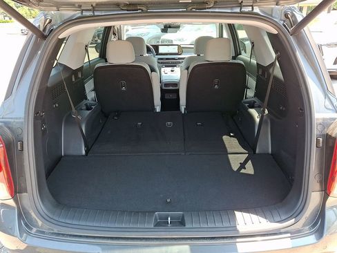 Used 2024 Hyundai Palisade SEL FWD image 29