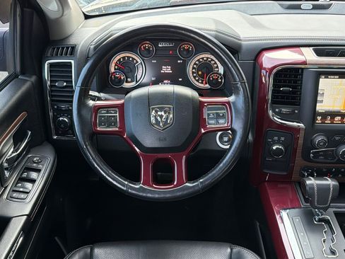 Used 2017 RAM 2500 Laramie w/ Convenience Group image 14