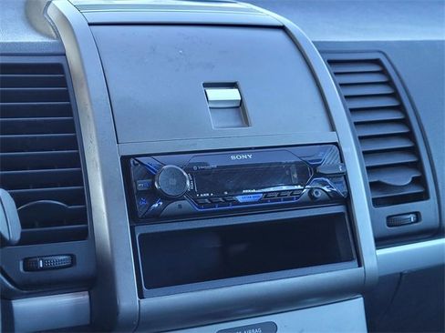 Used 2010 Nissan Sentra 2.0 S image 8