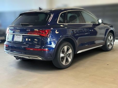 Used 2023 Audi Q5 2.0T Premium w/ Convenience Package AWD/4WD image 4