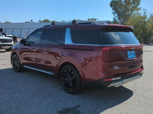 Used 2023 Kia Carnival SX Prestige image 7