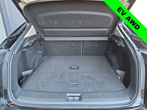 Used 2023 Nissan Ariya AWD image 23