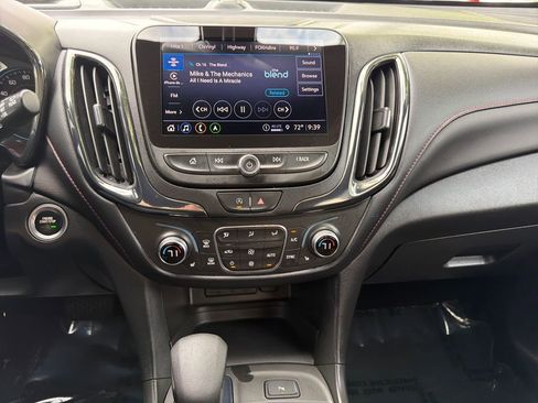 Used 2023 Chevrolet Equinox RS w/ RS Leather Package FWD image 6