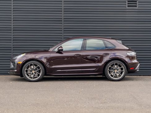 New 2026 Porsche Macan GTS image 2