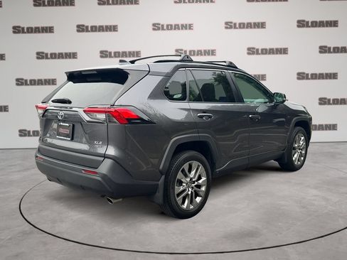 Used 2023 Toyota RAV4 XLE Premium AWD/4WD image 5