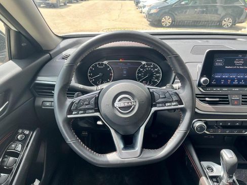Used 2023 Nissan Altima 2.5 SR FWD image 10