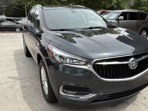 Used 2019 Buick Enclave Essence FWD image 13