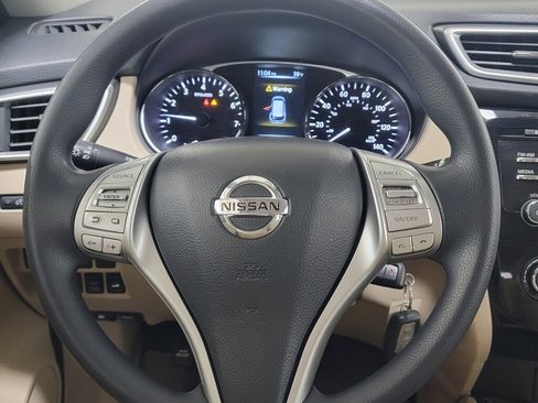 Used 2016 Nissan Rogue S image 18