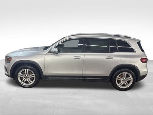 Used 2020 Mercedes-Benz GLB 250 GLB 250 image 2