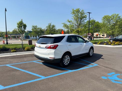 Used 2019 Chevrolet Equinox LT FWD image 5