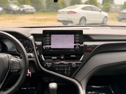 Used 2023 Toyota Camry SE AWD/4WD image 33