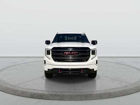Used 2025 GMC Sierra 1500 AT4 w/ AT4 Premium Package AWD/4WD image 3