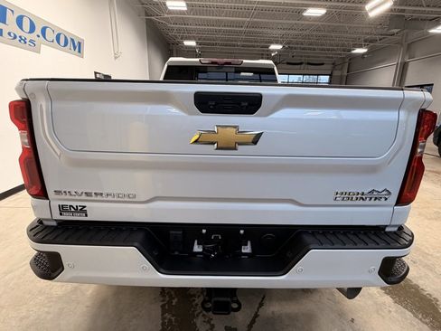 Used 2023 Chevrolet Silverado 3500 High Country image 6