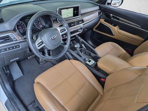 Used 2021 Kia Telluride SX w/ Towing Package FWD image 9