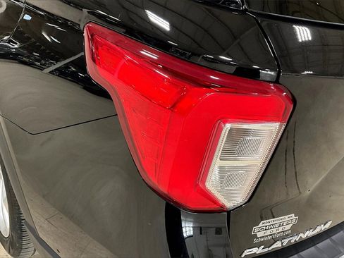 Certified 2022 Ford Explorer Platinum w/ Equipment Group 601A image 28