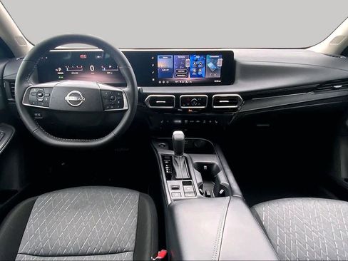 Used 2026 Nissan Sentra SV w/ SV Convenience Package FWD image 16