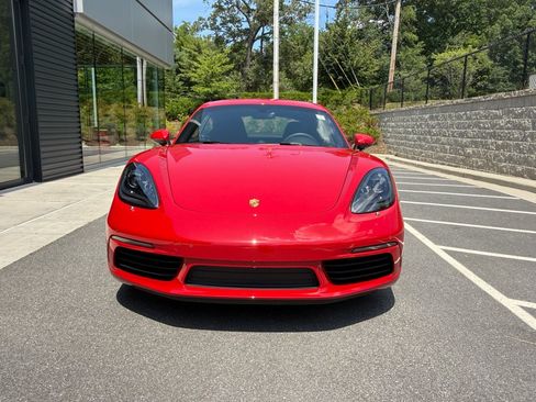 Certified 2025 Porsche 718 Cayman RWD image 10