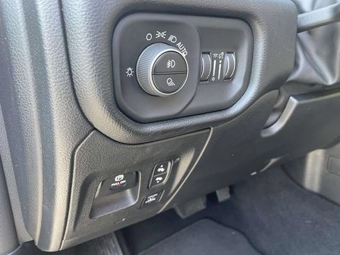 Used 2025 RAM 1500 Big Horn AWD/4WD image 21