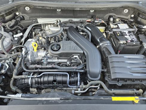 Used 2025 Volkswagen Taos S w/ Taos MDO Package FWD image 29