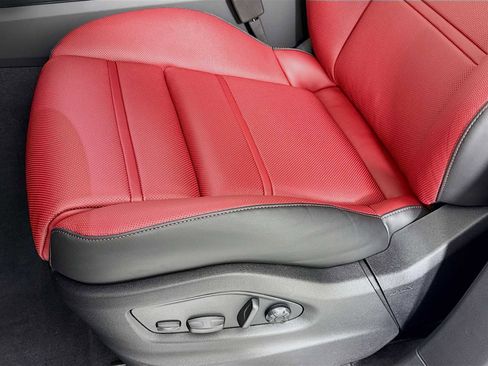 New 2026 Porsche Cayenne E-Hybrid image 13