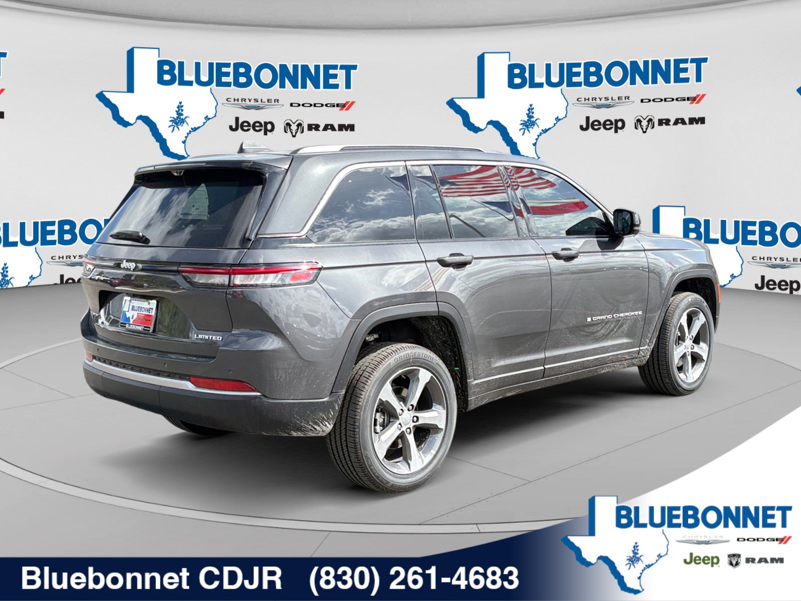New 2026 Jeep Grand Cherokee Limited w/ Luxury Tech Group II RWD image 5