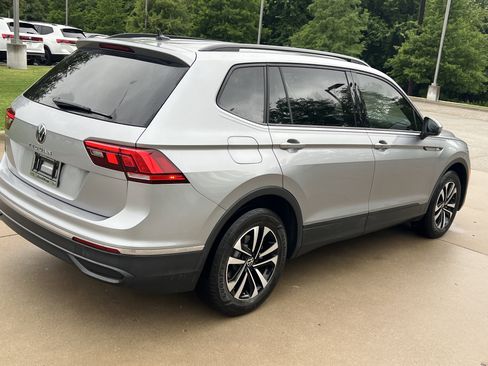 Used 2024 Volkswagen Tiguan S FWD image 10