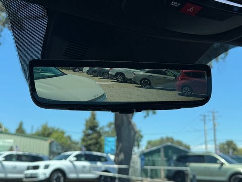 Certified 2025 Kia Sorento SX Prestige image 20