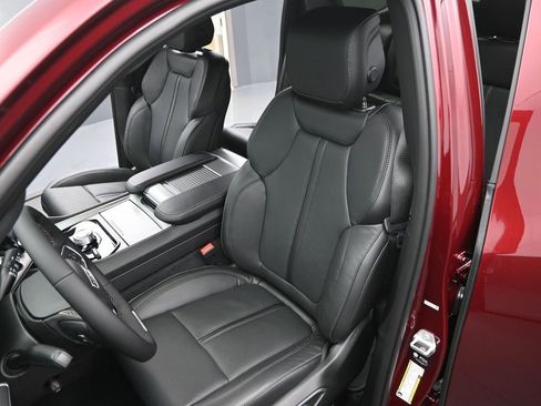 New 2026 Jeep Grand Wagoneer image 11