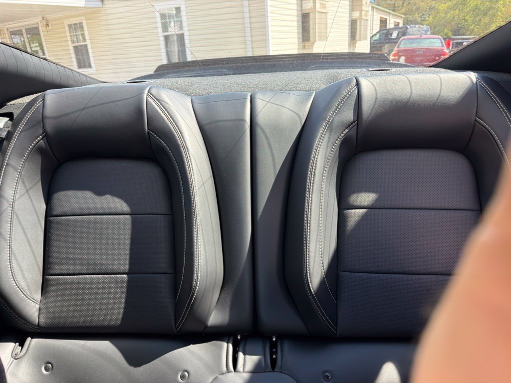 Used 2021 Ford Mustang Shelby GT500 w/ Technology Package RWD image 19