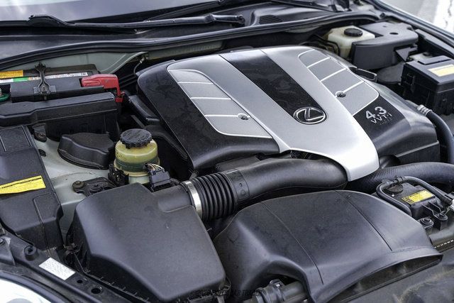 Used 2005 Lexus SC 430 Convertible RWD image 25
