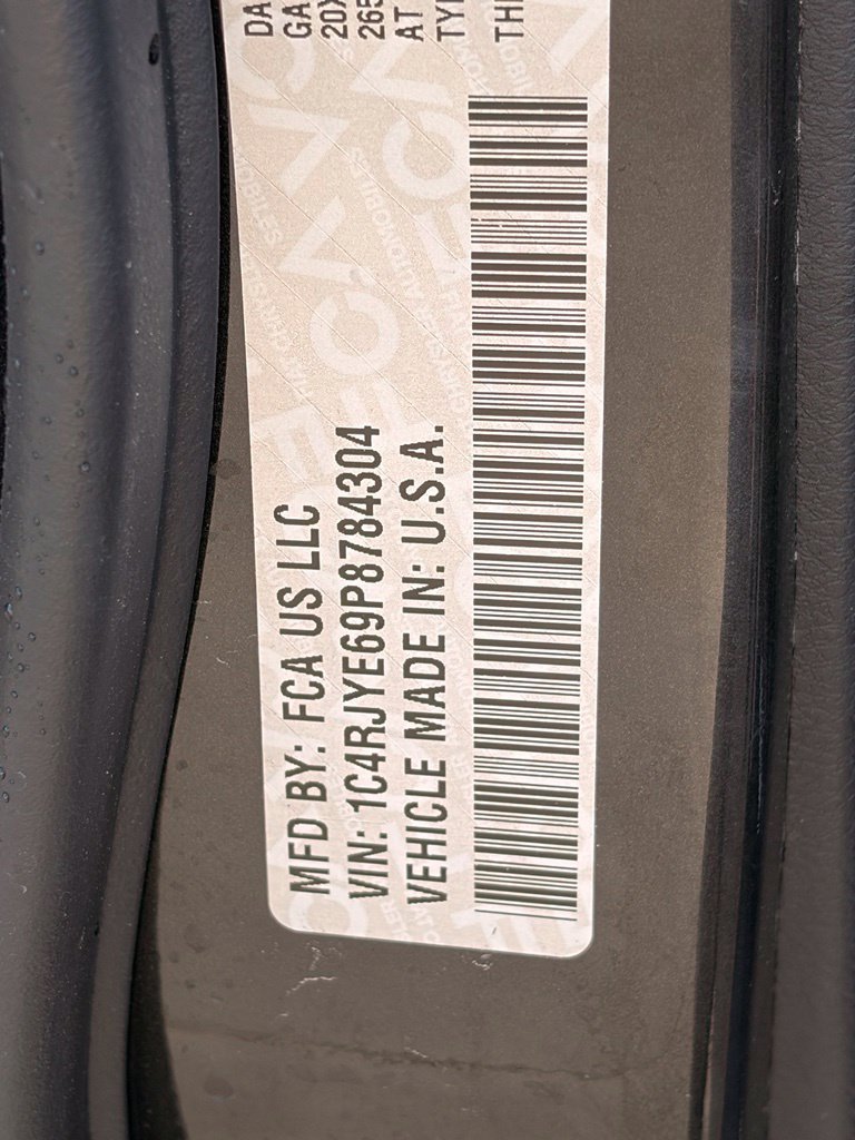 Used 2023 Jeep Grand Cherokee Summit w/ Advanced Protech Group IV AWD/4WD image 21