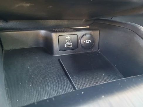 Used 2025 Ford Escape ST-Line AWD/4WD image 21